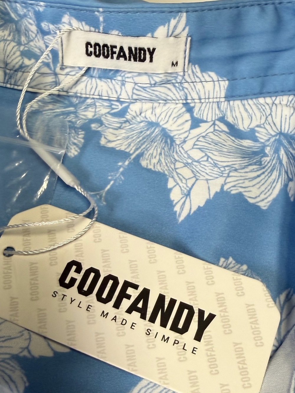 Casual Blue Floral Short-Sleeve Button-Down Shirt -Medium - Picture 11 of 16